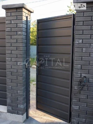 Продаж 2 поверхового будинку з ділянкою на 4 сотки, 220 кв.