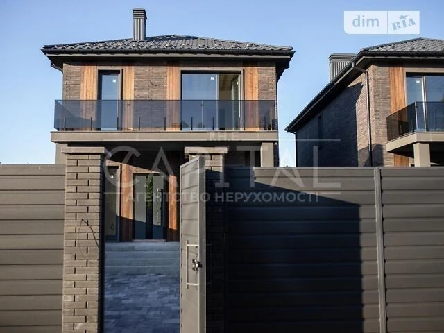 Продаж 2 поверхового будинку з ділянкою на 4 сотки, 220 кв.