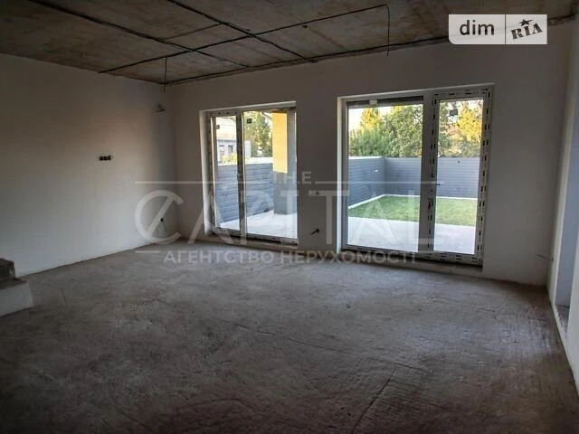 Продаж 2 поверхового будинку з ділянкою на 4 сотки, 220 кв.
