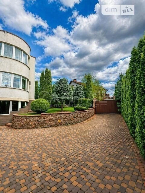 Продаж 1 поверхового будинку з гаражем і ділянкою на 10 сото