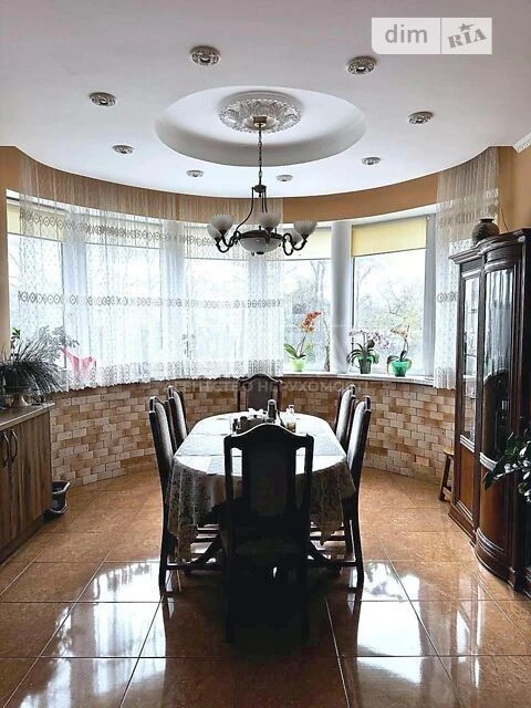 Продаж 1 поверхового будинку з гаражем і ділянкою на 10 сото