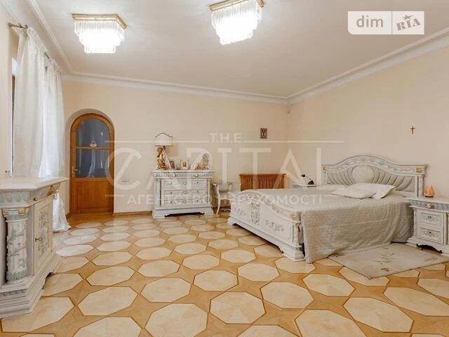 Продаж 4 поверхового будинку з гаражем і ділянкою на 32 сотк