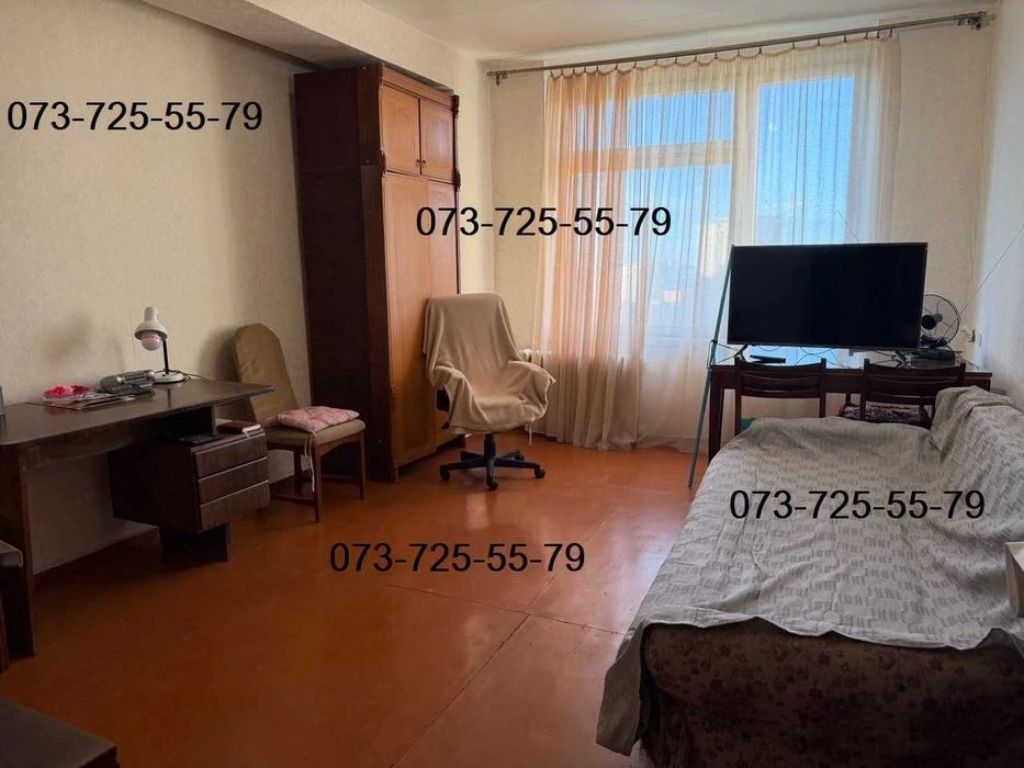 OWNER! FOR SALE 2-room ul. VERNADSKOGO 1 (Dzerzhinsky St