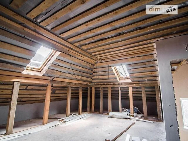 Продаж 3 поверхового будинку з ділянкою на 10 соток, 250 кв.