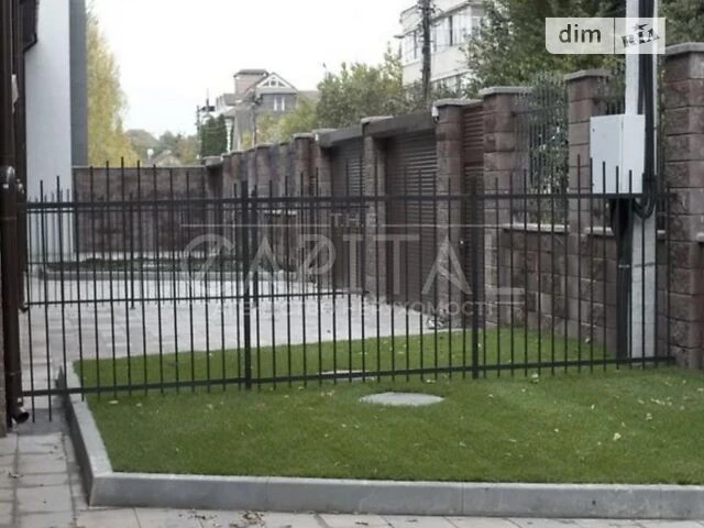 Продаж 2 поверхового будинку з гаражем і ділянкою на 2.65 со