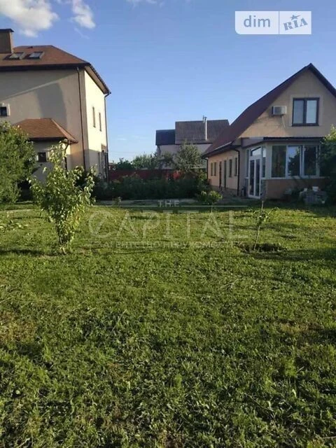 Продаж 3 поверхового будинку з гаражем і ділянкою на 10 сото