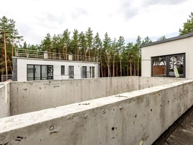 Продаж 3 поверхового таунхауса з ділянкою на 5 соток, 400 кв