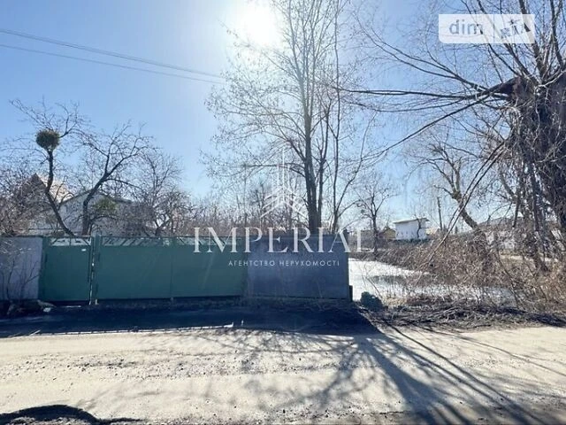 Продаж 2 поверхового будинку з ділянкою на 10 соток, 69 кв.