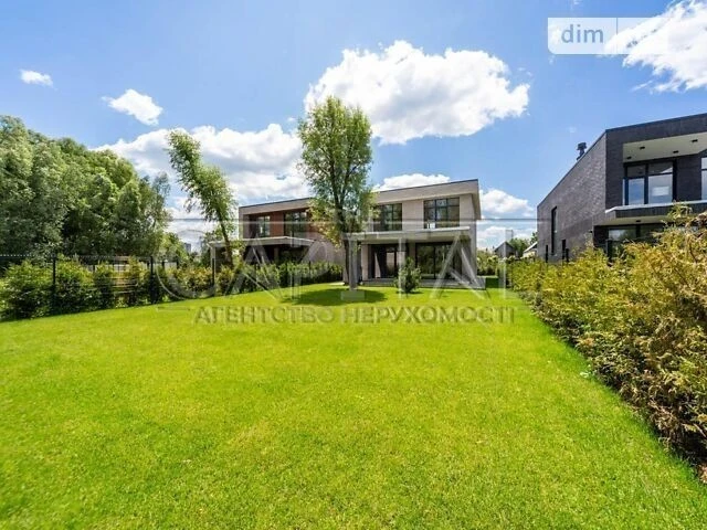 Продаж 2 поверхового будинку з ділянкою на 6 соток, 180 кв.