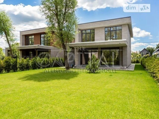 Продаж 2 поверхового будинку з ділянкою на 6 соток, 180 кв.