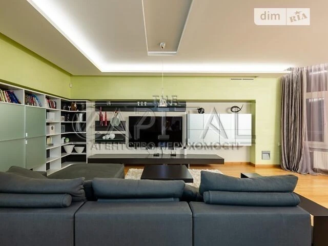 For sale 2-room apartment 170 sq. m. on Volodymyrska St. 49 • ID 3