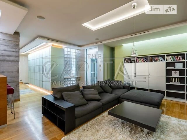 For sale 2-room apartment 170 sq. m. on Volodymyrska St. 49 • ID 3