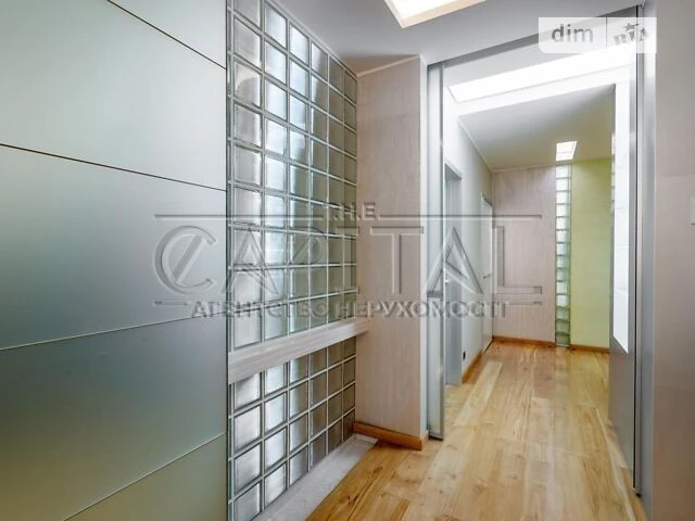 For sale 2-room apartment 170 sq. m. on Volodymyrska St. 49 • ID 3