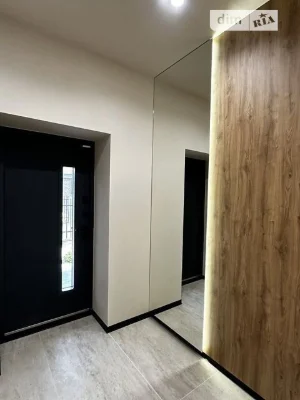 Продаж 2 поверхового будинку з верандою і ділянкою на 4 сотк