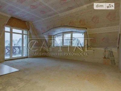 Продаж 3 поверхового будинку з опаленням і ділянкою на 8 сот