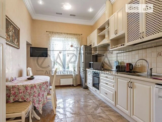 Продаж 1 поверхового будинку з ділянкою на 70 соток, 500 кв.