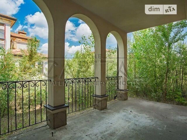 Продаж 2 поверхового будинку з ділянкою на 12.2 сотки, 389 к