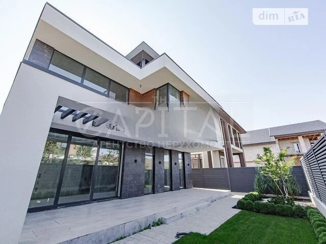 Продаж 3 поверхового будинку з ділянкою на 4 сотки, 348 кв.