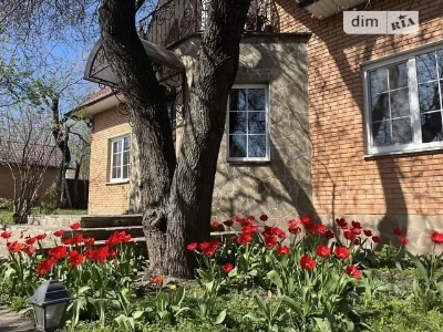 Продаж 2 поверхового будинку з верандою і ділянкою на 9 сото
