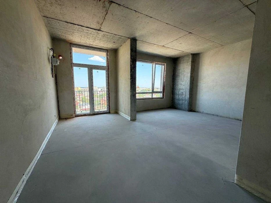 Простора 3-кімнатна в центрі | ЖК Імперія | 94,8 м²