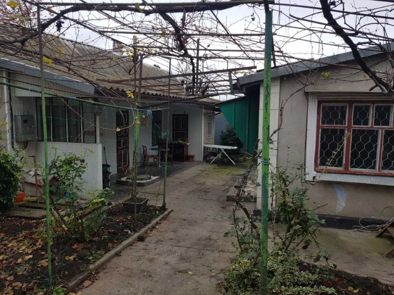 Продам дом в Одессе берег морского залива