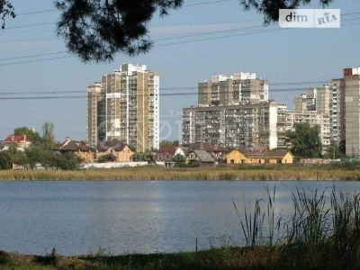 Продаж 1 поверхового будинку з ділянкою на 10 соток, 403 кв.