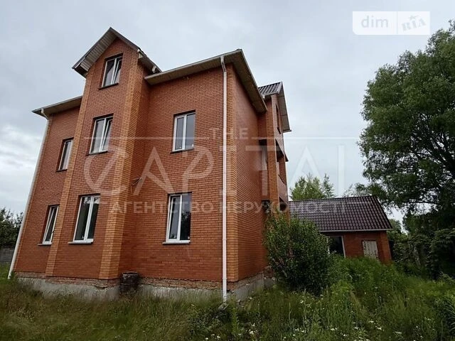 Продаж 3 поверхового будинку з ділянкою на 7 соток, 304 кв.