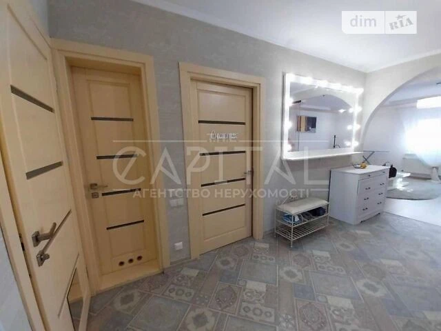 Продаж 2 поверхового будинку з ділянкою на 2 сотки, 120 кв.