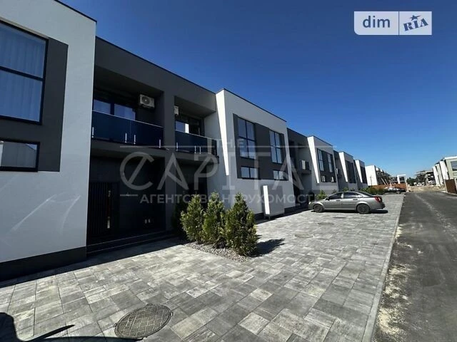 Продаж 2 поверхового будинку з балконом і ділянкою на 2 сотк