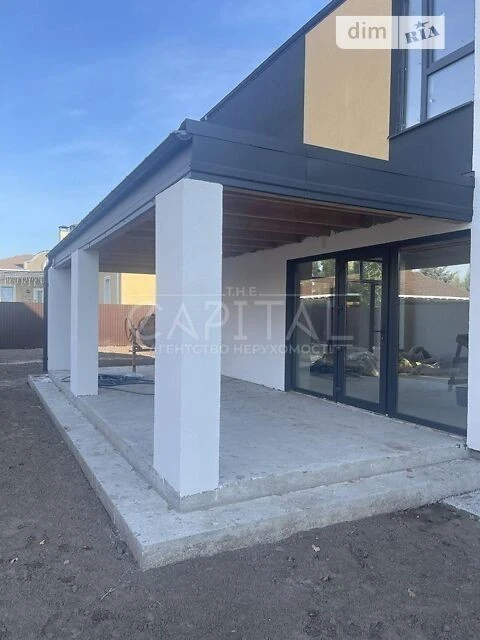 Продаж 2 поверхового будинку з ділянкою на 6 соток, 140 кв.