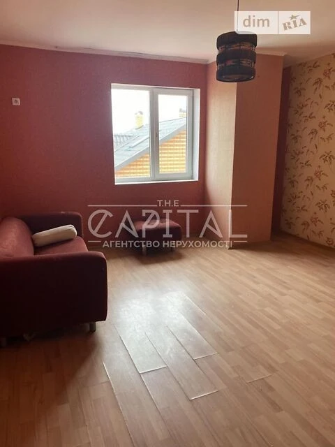 Продаж 3 поверхового будинку з гаражем і ділянкою на 8 соток