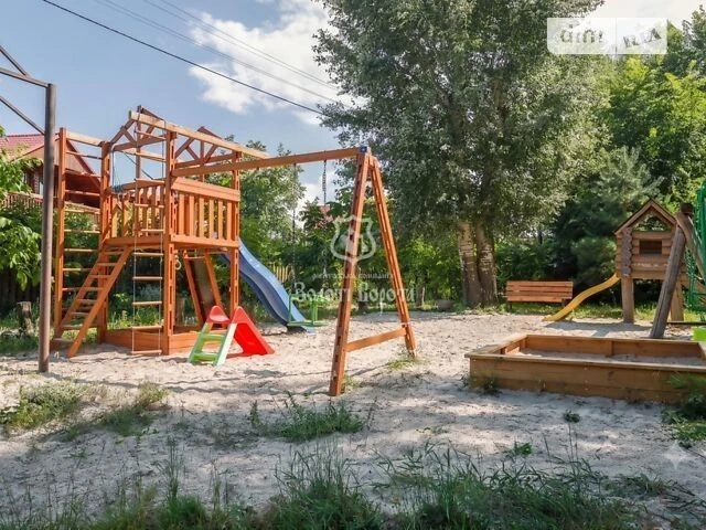 Продаж 3 поверхового будинку з ділянкою на 12.54 сотки, 270.