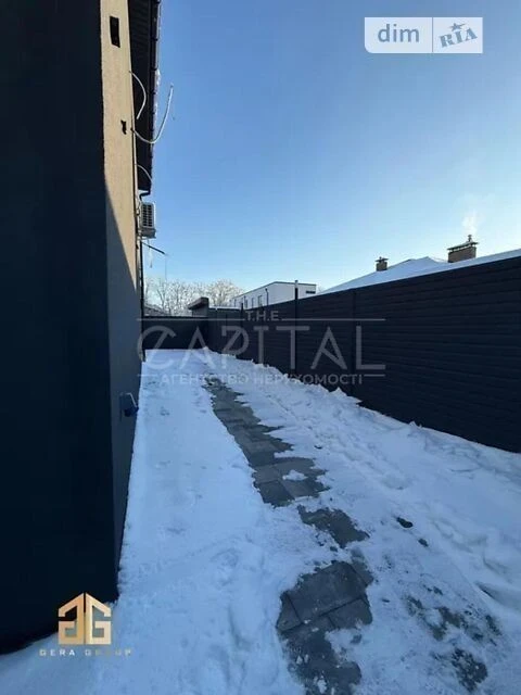 Продаж 2 поверхового будинку з ділянкою на 2 сотки, 120 кв.