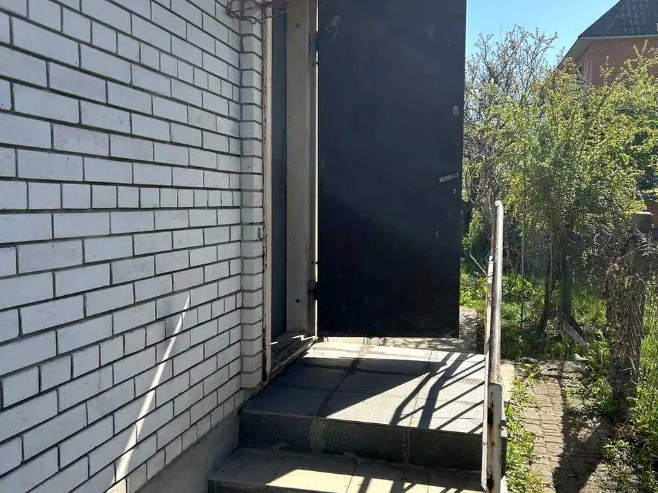 Будинок. Київ, орхідейна