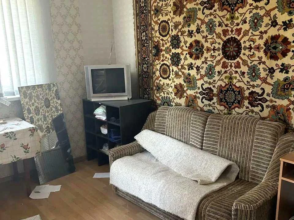 Будинок. Київ, орхідейна