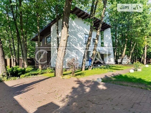 Продаж 2 поверхового будинку з ділянкою на 20 соток, 300 кв.