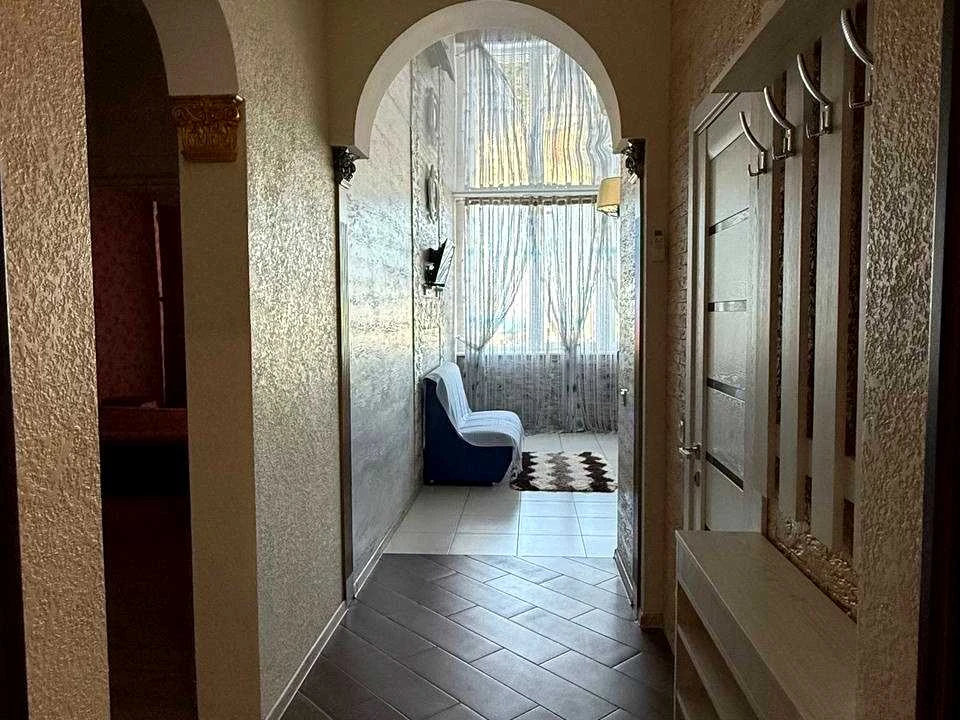 Apartment. Odesa, Serednofontanskaya St.