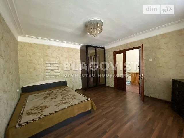 Продаж 2 поверхового дуплекса з ділянкою на 9 соток, 104.2 к