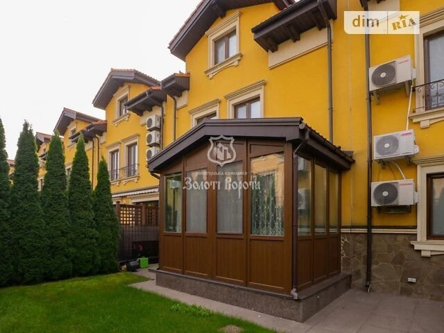 Продаж 3 поверхового будинку з ділянкою на 1 сотку, 134.1 кв