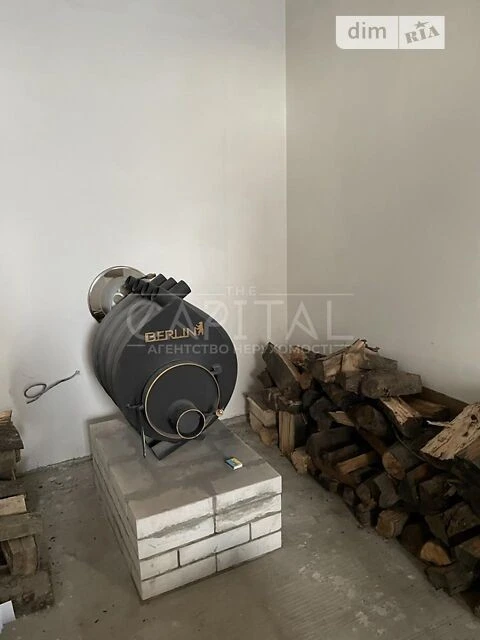 Продаж 2 поверхового будинку з балконом і ділянкою на 4 сотк