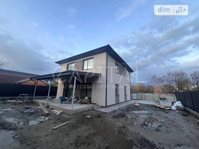 Продаж 2 поверхового будинку з ділянкою на 5 соток, 160 кв.