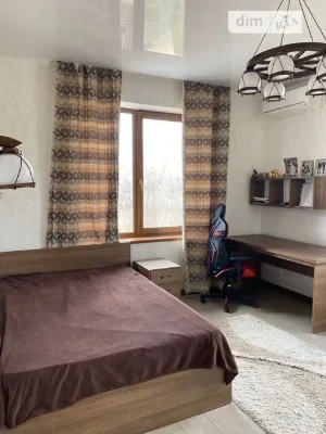 Продаж 2 поверхового будинку з верандою і ділянкою на 10 сот