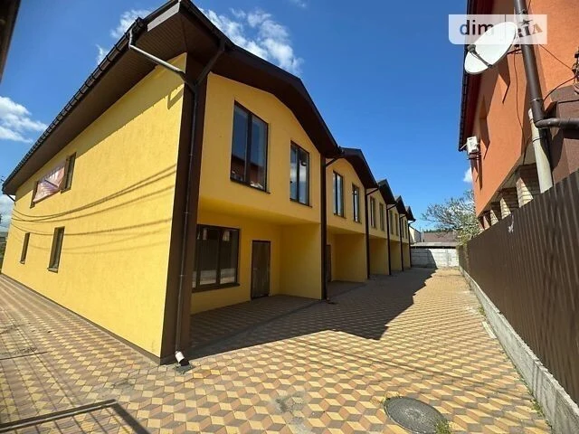 Продаж 2 поверхового таунхауса з ділянкою на 1 сотку, 127 кв