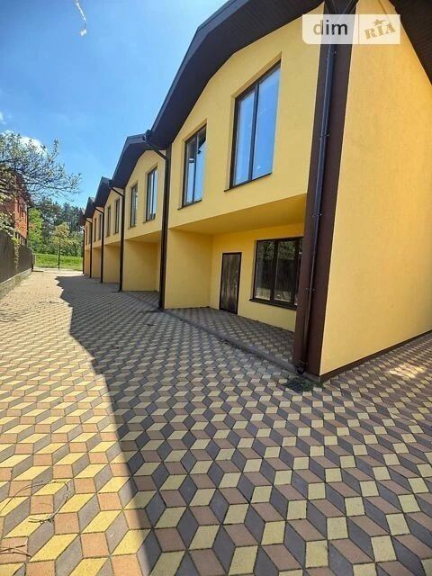 Продаж 2 поверхового таунхауса з ділянкою на 1 сотку, 127 кв