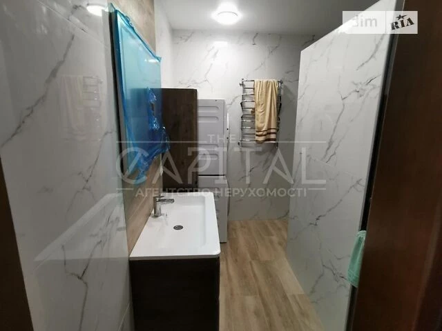 Продаж 2 поверхового будинку з балконом і ділянкою на 10 сот