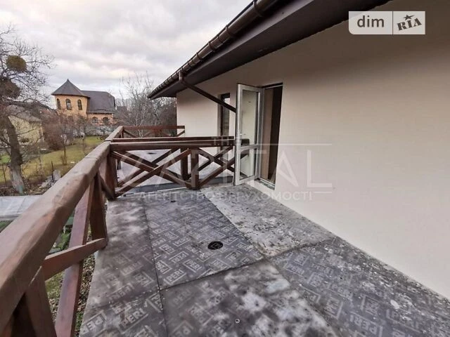Продаж 2 поверхового будинку з балконом і ділянкою на 10 сот