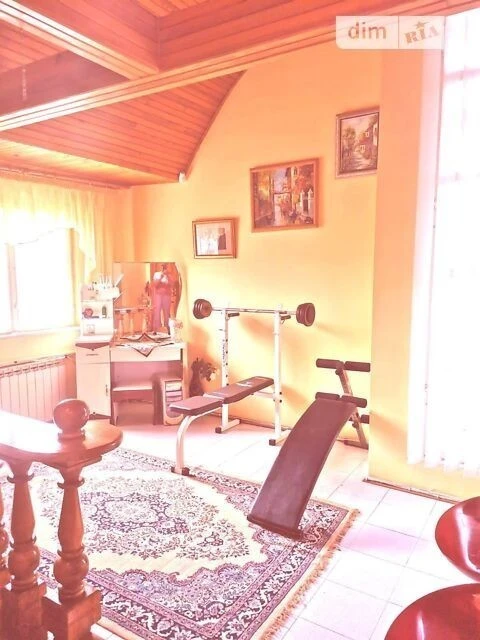 Продаж 2 поверхового будинку з мансардою і ділянкою на 6 сот