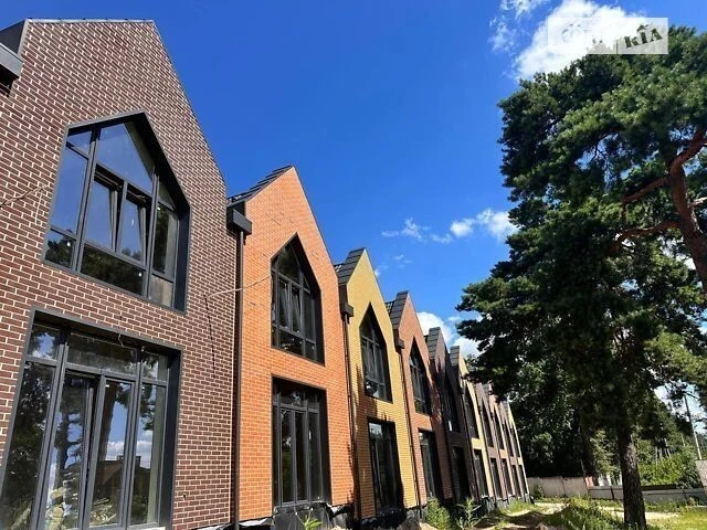 Продаж 2 поверхового таунхауса з ділянкою на 1.2 сотки, 105