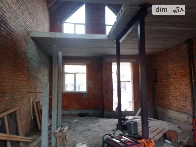 Продаж 2 поверхового таунхауса з ділянкою на 1.2 сотки, 105