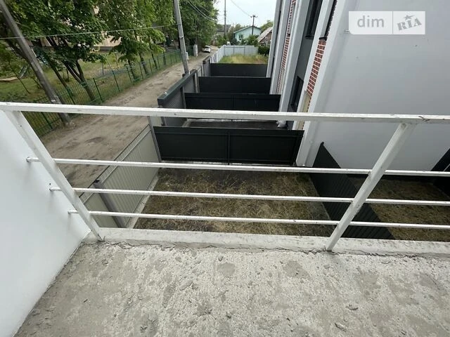 Продаж 3 поверхового таунхауса з ділянкою на 1 сотку, 100 кв